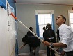 Obama painting de house