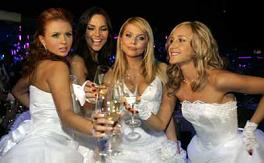 four Chechen girl singers: the Blestyashy