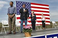 Obama not saluting the flag