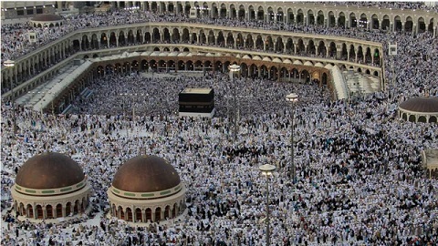Muslims arrive in Mecca for hajj pilgrimage
