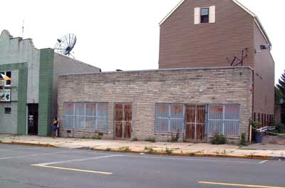 Photo Credit http://gonyc.about.com/od/photogalleries/l/bl_soprano02.htm