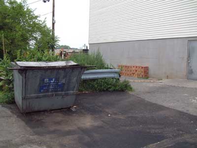 Photo credit http://gonyc.about.com/cs/attractions/l/bl_soprano09.htm