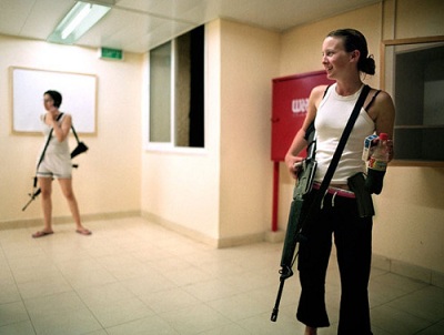 Pretty girls on Israeli streets with guns